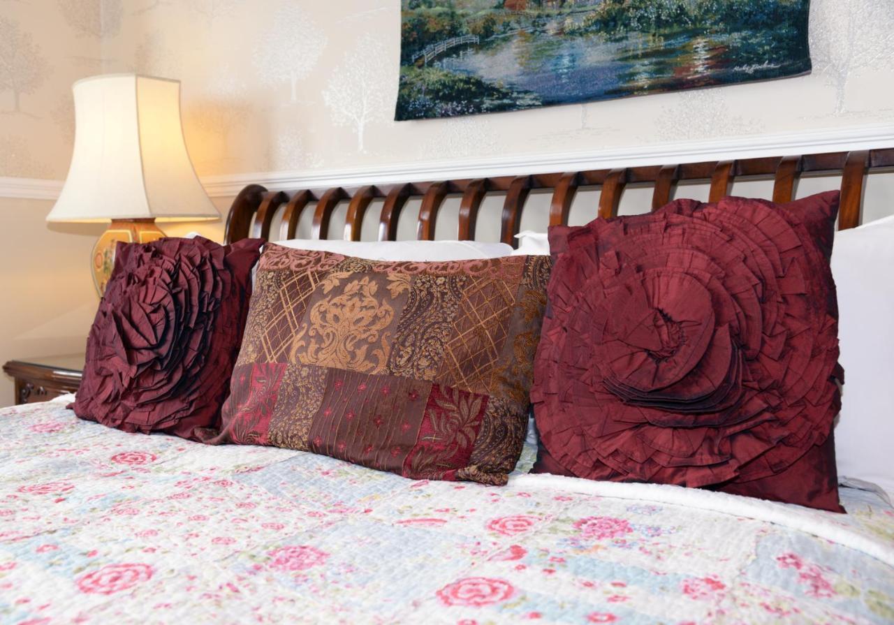 The Cumberland Bed & Breakfast Llandudno Exterior photo