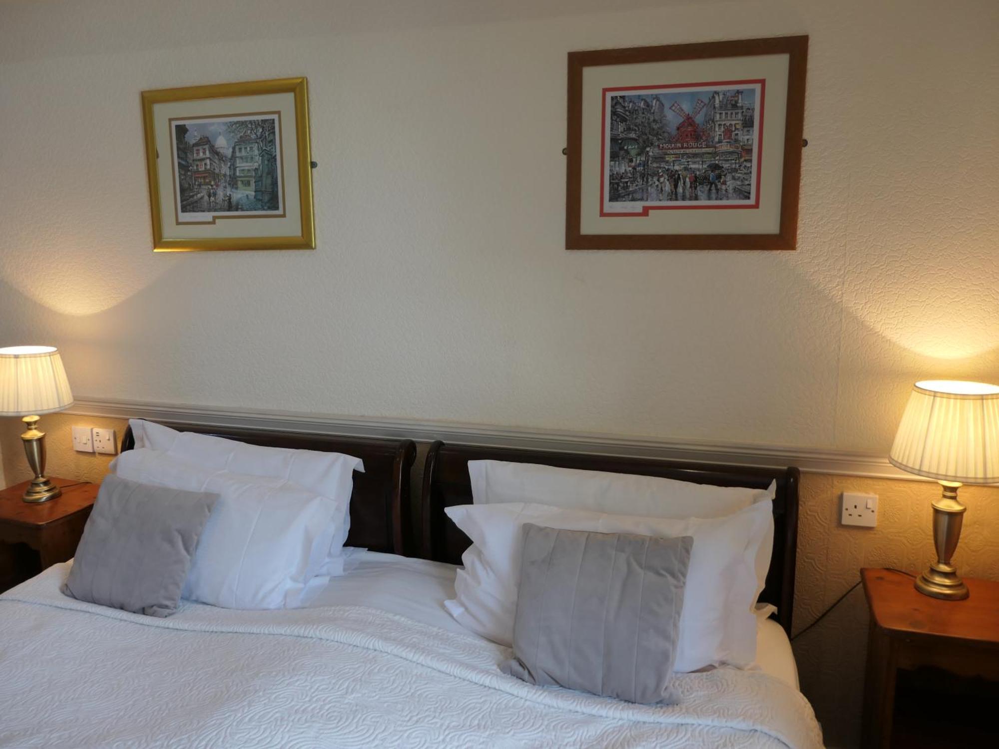 The Cumberland Bed & Breakfast Llandudno Exterior photo