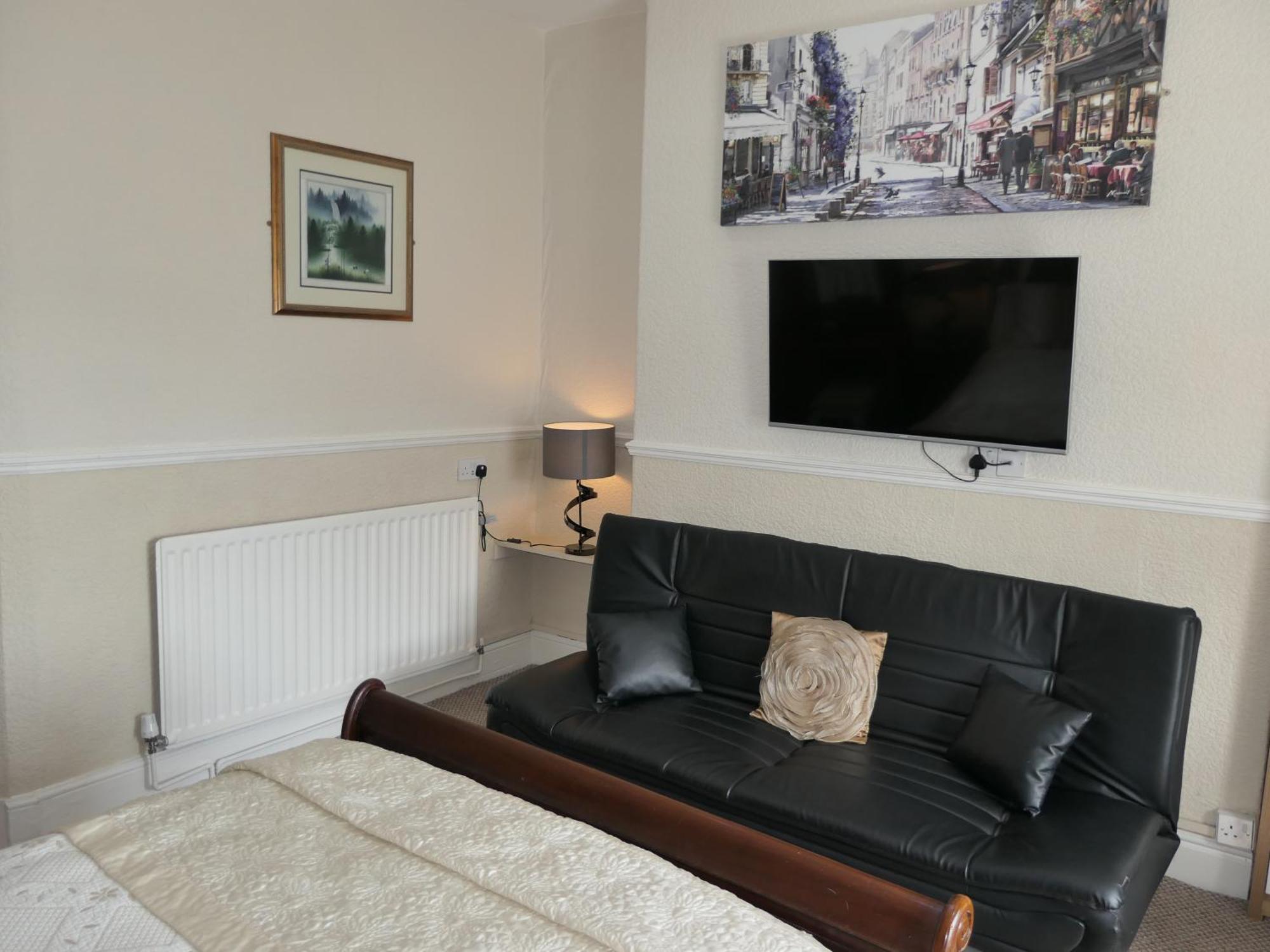 The Cumberland Bed & Breakfast Llandudno Exterior photo